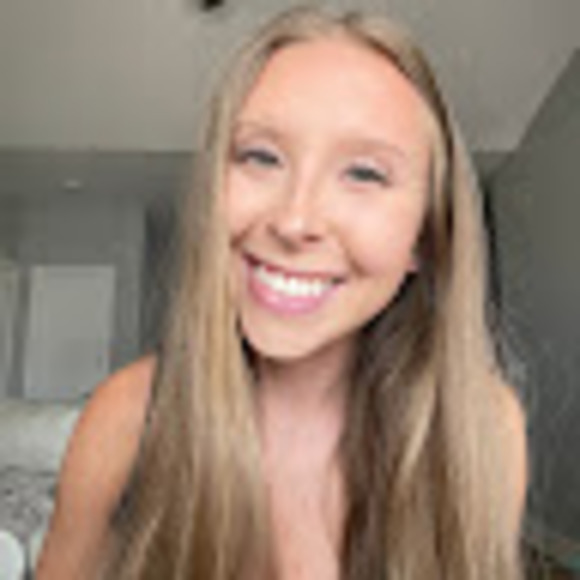 Meet your Posher, Tierra - Picture 1 of 1